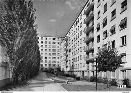 75-PARIS 12- IMMEUBLE MICHEL BIZOT, ET RUE LOUIS BRAILLE