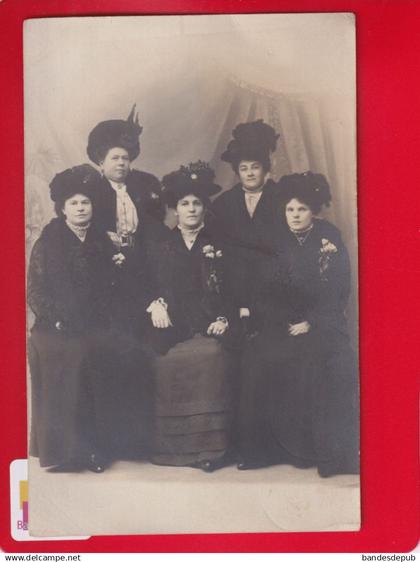 Paris 14 arrondissement 19 rue Bardinet carte photo groupe 5 femmes chapeau
