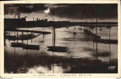 CPA Dives Le Port de Dives Effet de nuit Bateaux
