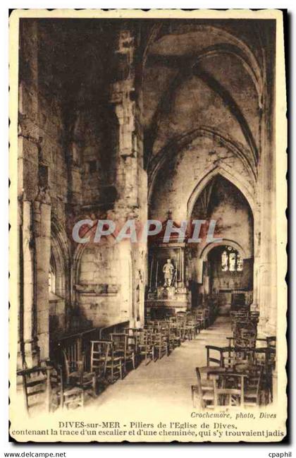 CPA Dives sur Mer Piliers de l Eglise de Dives