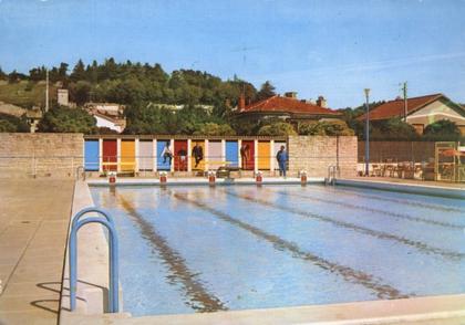 DONZERE .... LA PISCINE
