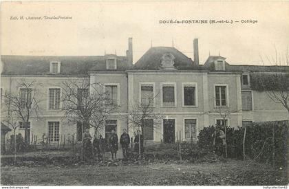 CPA Doué la Fontaine 49/199