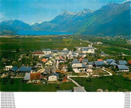 74.  DOUSSARD .  Vue aérienne .