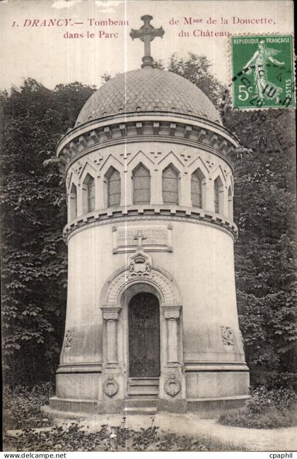 CPA Drancy Tombeau de la Doucette dans le Parc du Chateau
