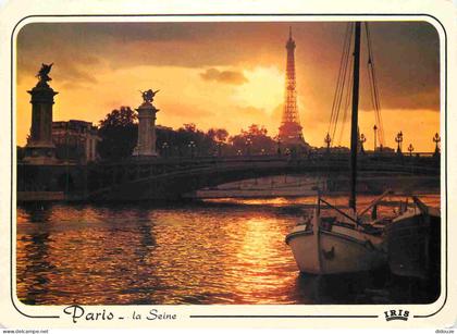 Carte Postale - 75 - Paris - La Seine et ses bords - Crépuscule sur la Seine et la Tour Eiffel - Coucher de Soleil - CPM
