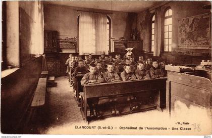 CPA Elancourt Une Classe FRANCE (1378561)