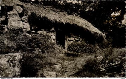 CPA Ermenonville (Oise) La Cabane de J J Rousseau