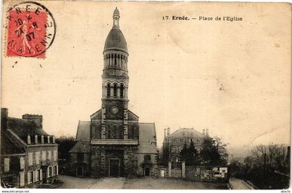 CPA Ernee .- Place de l'eglise (191043)