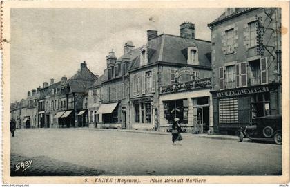 CPA Ernee - Place renault morliere (191039)