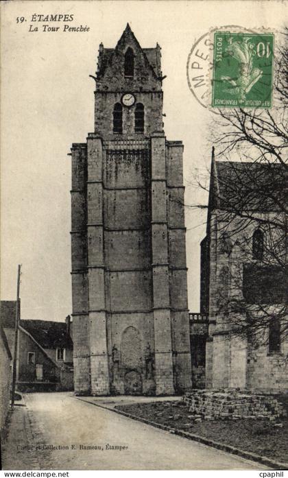CPA Etampes La Tour Penchee