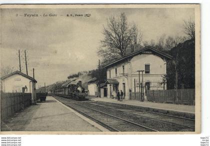 Feyzin - train en gare"