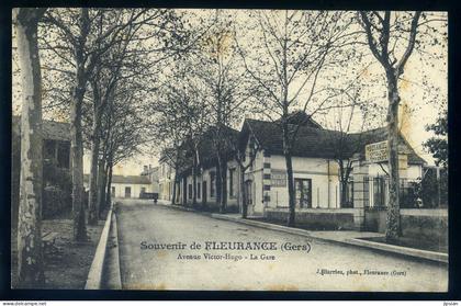 cpa du 32 souvenir de Fleurance -- avenue Victor Hugo , la Gare     JU25-66