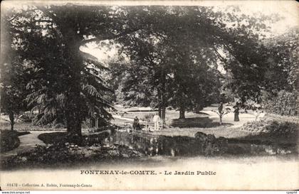 CPA Fontenay Le Comte Le Jardin Public