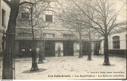 CPA Paris Ecole Sophie Germain Les amphitheatres Les salles de collection