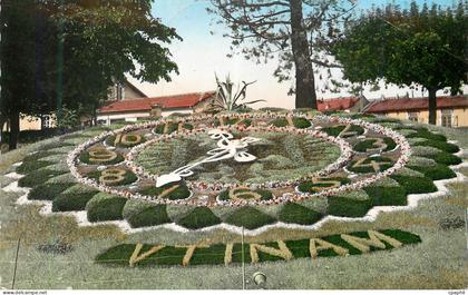 CPM la Franche Comte Pittoresque Besancon (Doubs) l'Horloge Florale