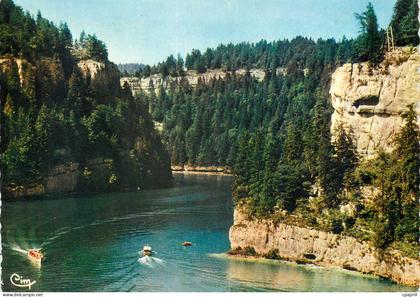 CPM Les beaux sites de France (Franche Comte) les bassins du Doubs
