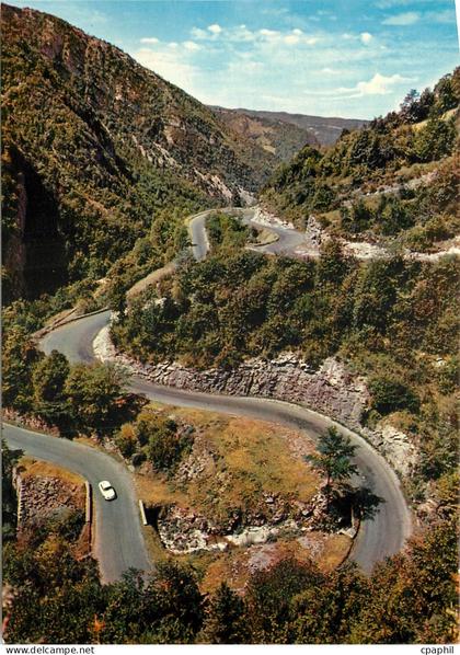 CPSM La Franche Comte Pittoresque Route de Saint Claude La Faucille par Mijoux les Lacets de Septmon