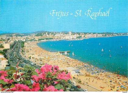 CPM Frejus Saint Raphael la plage de frejus perspective sur St Raphael
