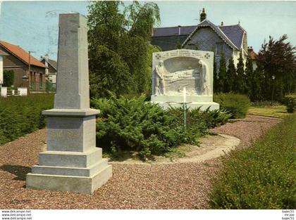 Friville Escarbotin - le monument aux morts