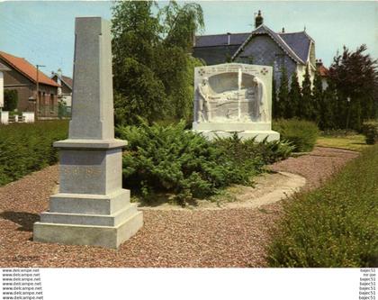 Friville Escarbotin - Le monument aux morts