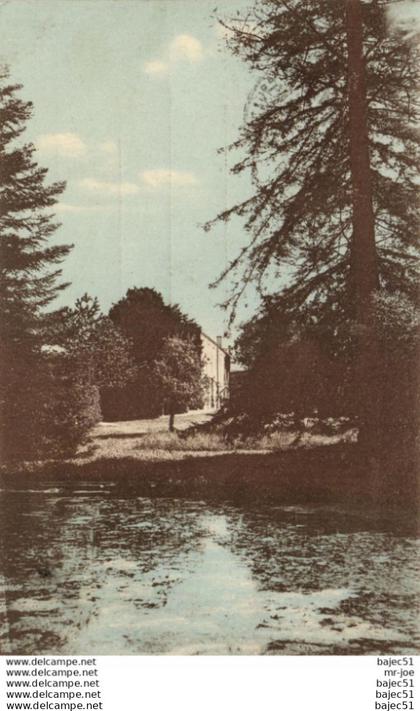 Frontenay Rohan Rohan - la pièce d'eau "le logis"