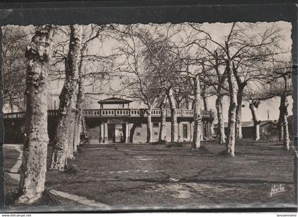 40 - GABARRET - Les Arènes