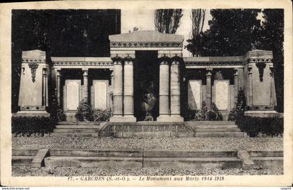 CPA Garches Le Monument Aux Morts