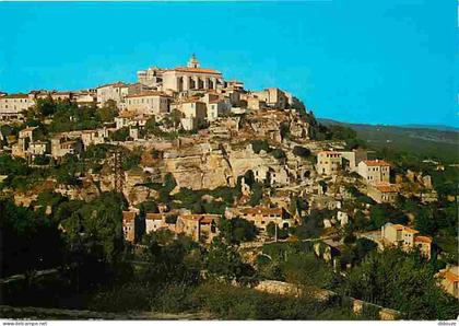 84 - Gordes - Vue Générale sur le village - En bordure du Plateau du Vaucluse face au Lubéron - Gordes sur son rocher -