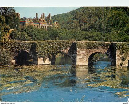 CPM Gouarec Le vieux port et les ruines de l'Abbaye de Bon Repos (Fondee en 1184)