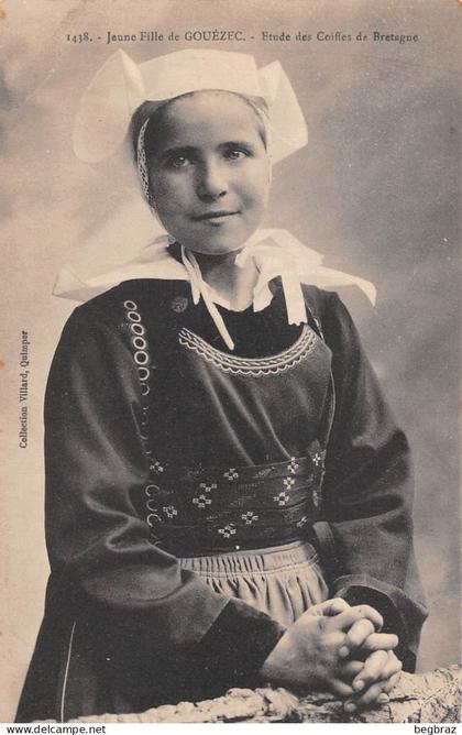 GOUEZEC    JEUNE FILLE  EN COIFFE