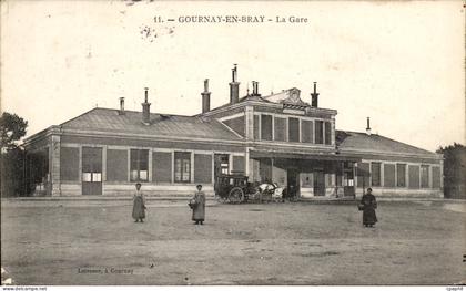 CPA Gournay En Bray La Gare