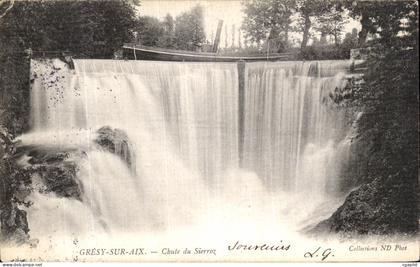 CPA Gresy Sur Aix Chute du Sierroz Bateau