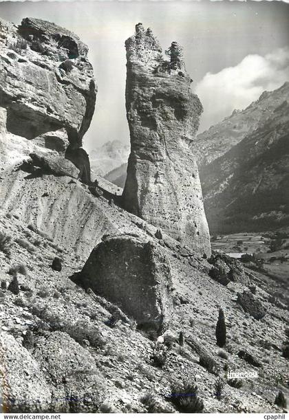 CPM Guillestre (987m) la Main du Titan