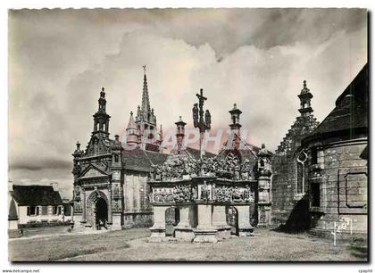 CPM Guimiliau Finistere Le Calvaire et l'Eglise