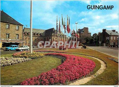 CPM Guingamp (Cote d'Armor) Cite Fleurie