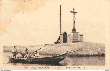 33 - Gujan-Mestras - La Jetée - Sortie du Port - Animée - CPA - Voir Scans Recto-Verso