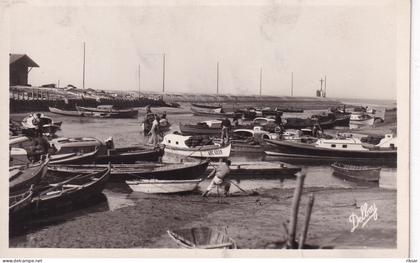 GUJAN MESTRAS(BATEAU DE PECHE)