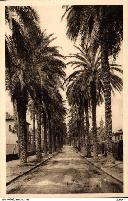 Hyeres - Boulevard de Beauregarde CPA
