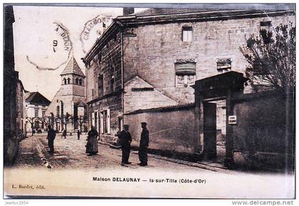 IS SUR TILLE