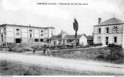 D45 - JARGEAU - VUE ANIMEE DE LA FECULERIE DU VAL DE LOIRE