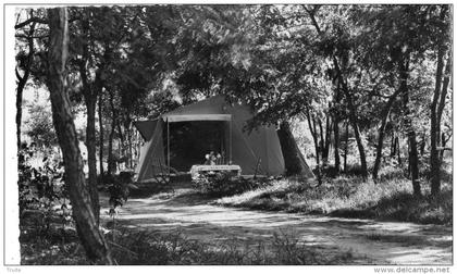 OUVROUER-LES-CHAMPS PAR JARGEAU LE CAMPING SANTA-LUCIA