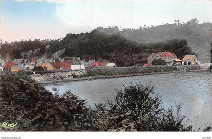 22 .n°109643 . jugon les lacs . vue sur l etang . cpsm .