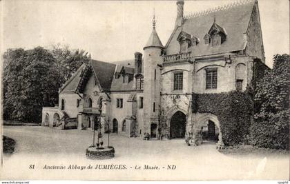 ancienne abbaye de Jumieges CPA Le musee