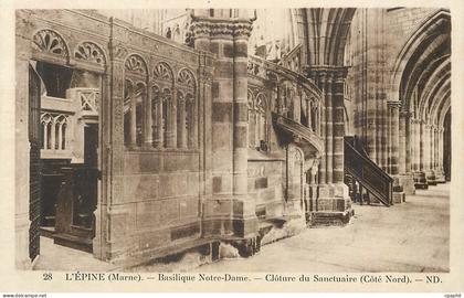 CPA L'Epine (Marne) Basilique Notre Dame Cloture du Sanctuaire (Cote Nord)