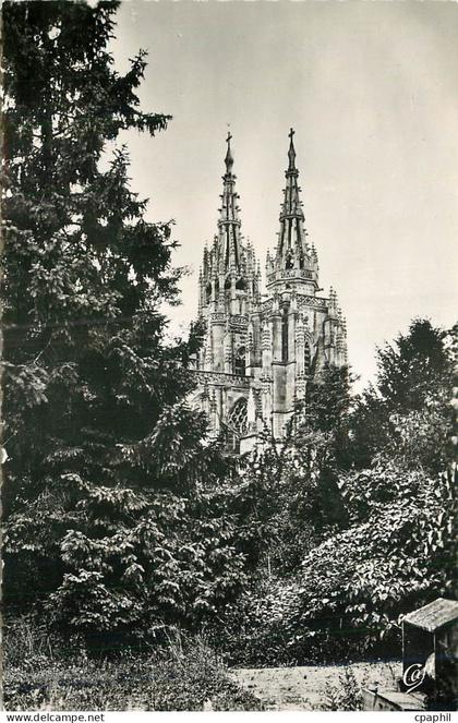 CPM L'Epine Basilique Notre Dame Les Fleches