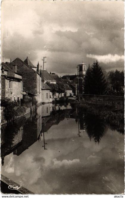 CPA L'Isle sur Serein un bord du Serein (1478475)