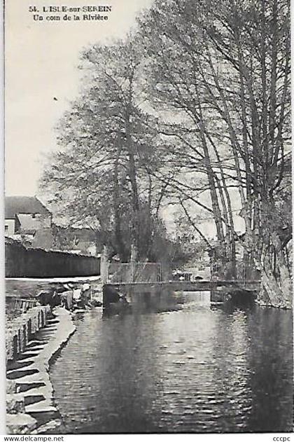 CPA L'isle-sur-Serein Un coin de la Rivière