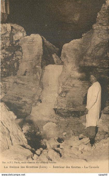 CPA La Balme les Grottes Isere Interieur des Grottes La Cascade