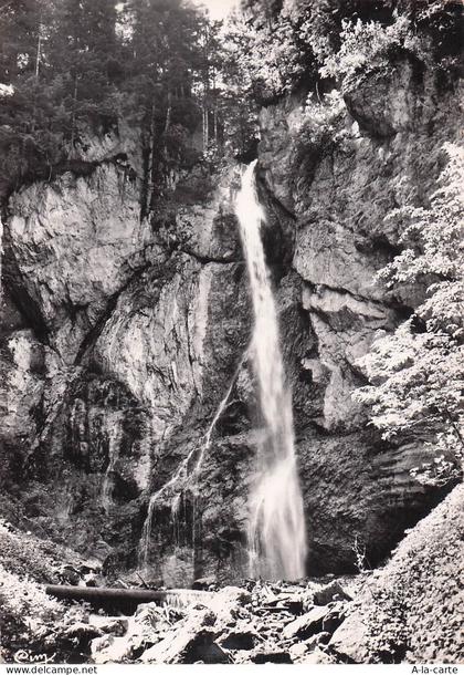 74 LA CHAPELLE D ABONDANCE LA CASCADE