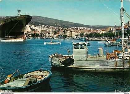 Carte Postale - 13 - La Ciotat - Un coin du Port - Bateaux - Flamme Postale de La Ciotat - Etat pli visible - CPM - Voir